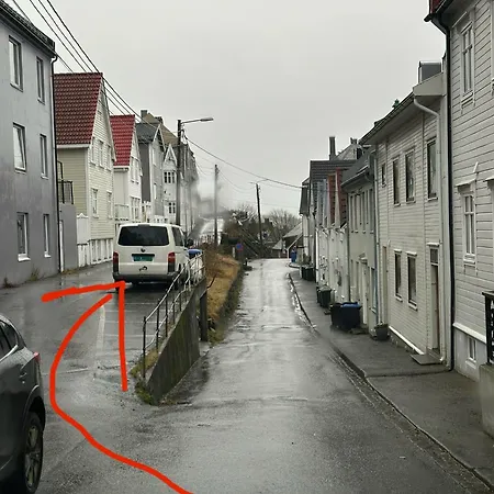 Historical House With View And Separate Entrance Apartment