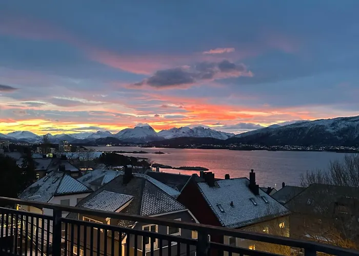 Historical House With View And Separate Entrance Daire *